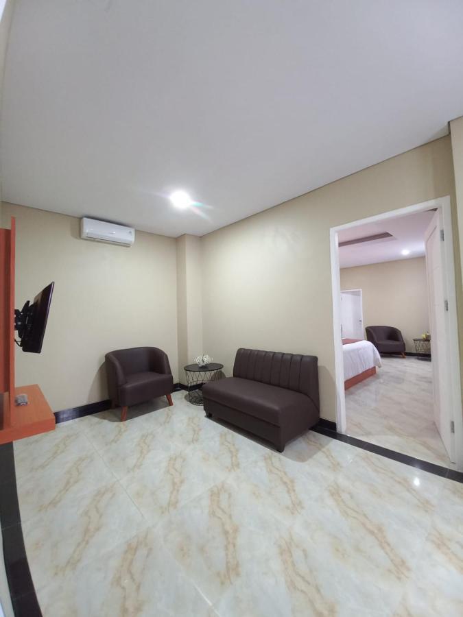 Grand Avira Hotel Batu Merah Eksteriør billede